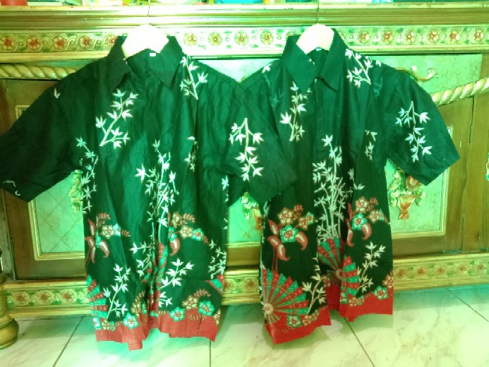 Atasan Pria Batik Kipas Merah