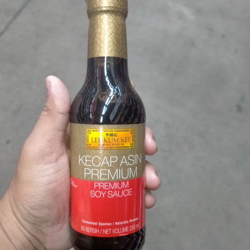 

LEE KUM KEE KECAP ASIN PREMIUM 250ml