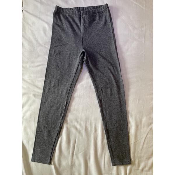 preloved Uniqlo. celana panjang. second. 140. original