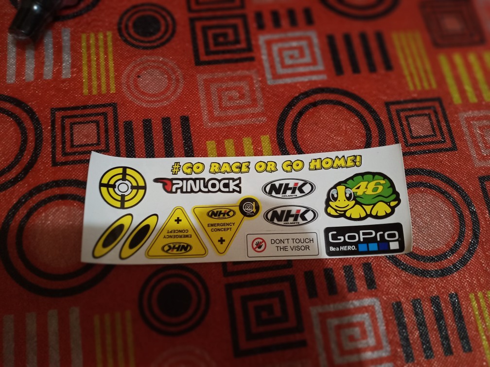 Parfum Helm  Helmet Disinfectant Pengharum Anti Jamur Kuman Bakteri - Kuning