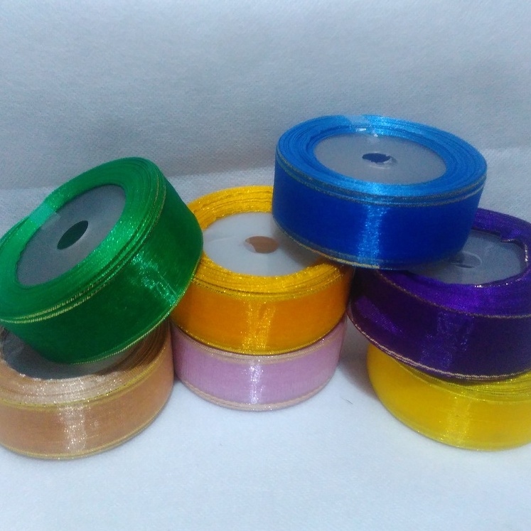 

Pita Organdi Lis Ukuran 1 inch /2,5cm Per Roll