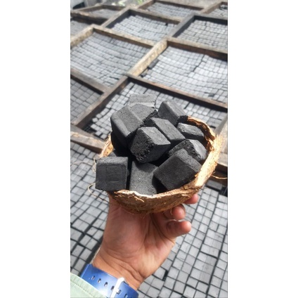 Briket Arang Batok Kelapa Kubus 2,5x2,5x2,5cm