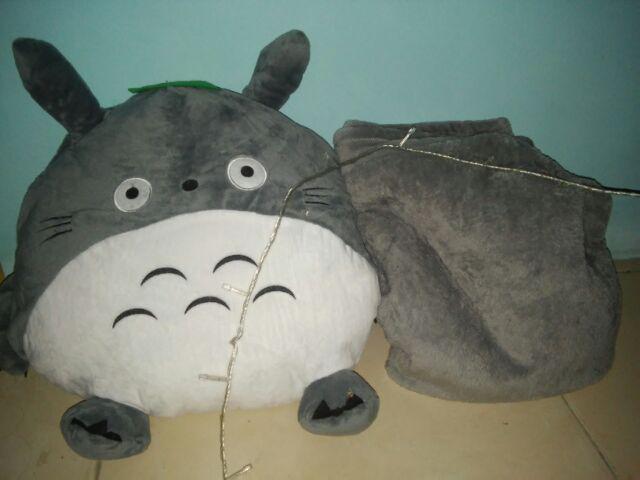 Bantal Selimut (balmut)/boneka Selimut Totoro Daun Lucu Unik Terbaru