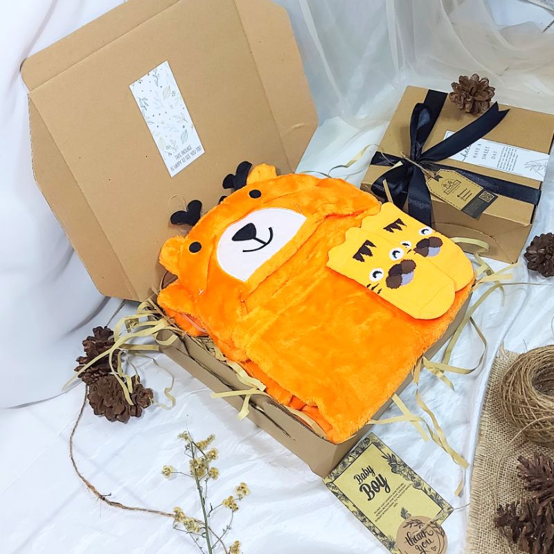 KADO HAMPERS BAYI | HAMPERS SELIMUT BAYI | HAMPERS BABY NEWBORN | SELIMUT DOUBLE FLEECE | SELIMUT TOPI 3D IMPORT | HAT BLANKET 3D | SELIMUT TOPI TEBAL | KADO BAYI SELIMUT-orange deer hat