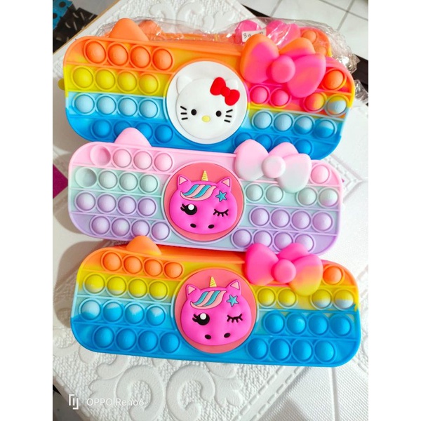 

Tempat pensil pop it