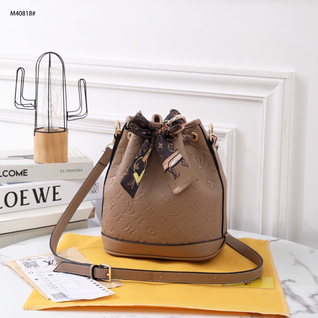 Bucket Bag With #M40818