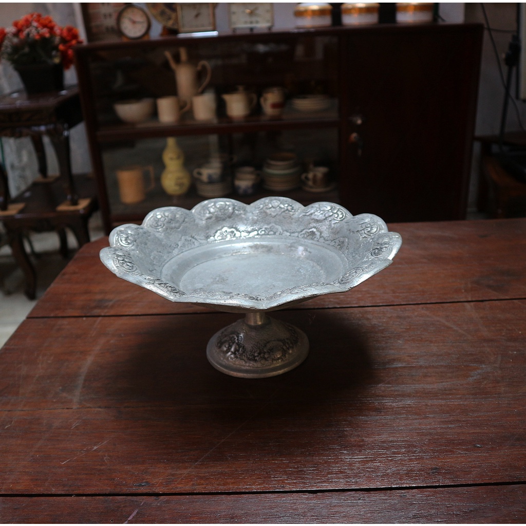 Nampan Buah Lawas Ukuran Besar Bahan Aluminium