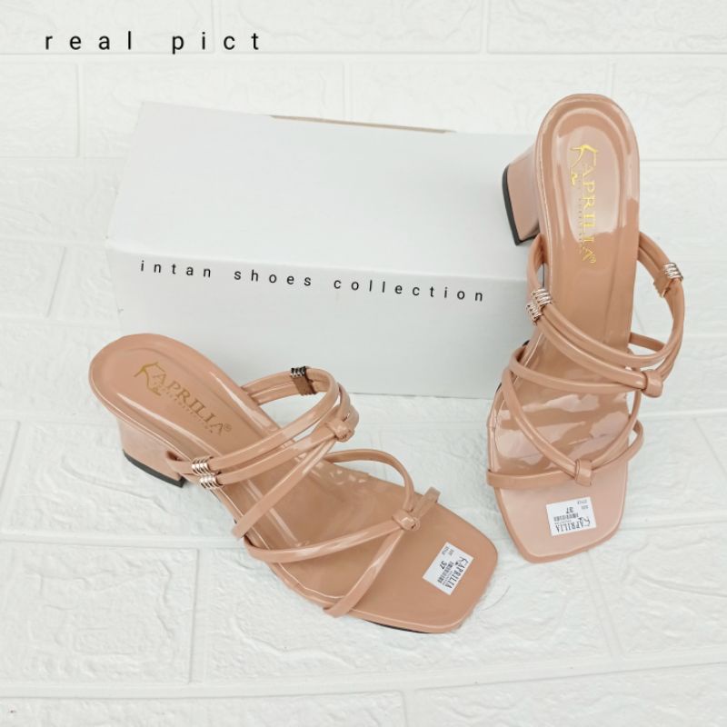 Sandal weedges RM-02/Sandal pesta/sandal casual/sandal terbaru/sandal hak tahu/high heels