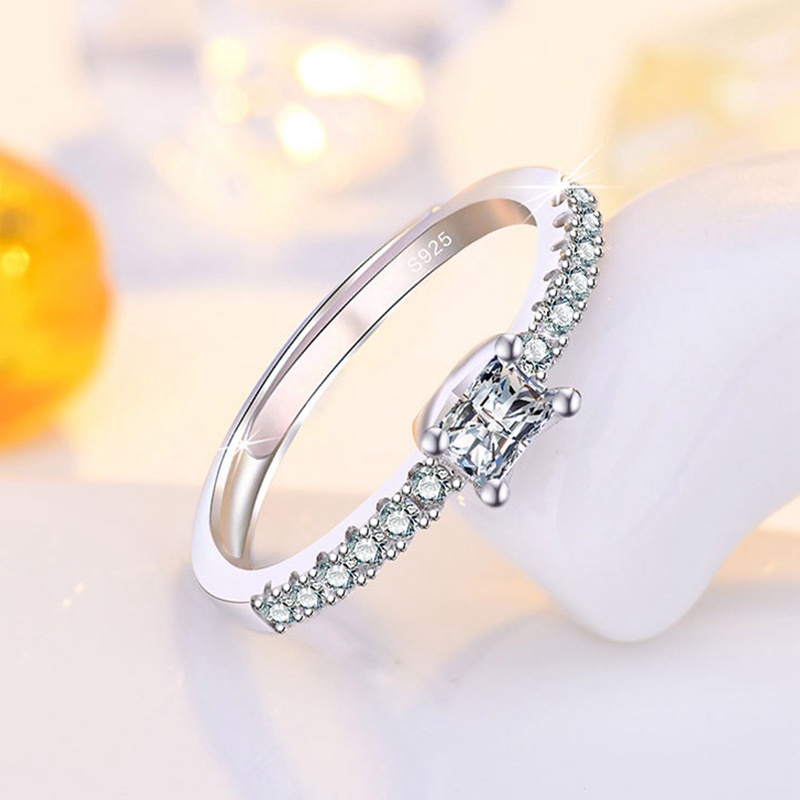 Cincin 925 Sterling Silver Bentuk Bulat Aksen Zircon Gaya Klasik Untuk Wanita