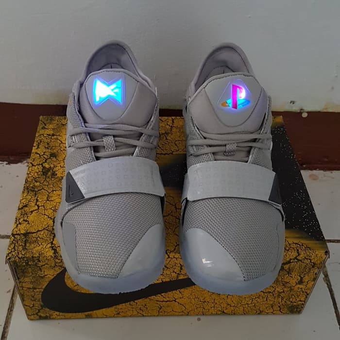 sepatu basket paul george