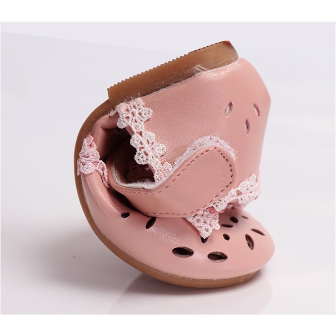 A01- Sepatu bayi / sepatu anak perempuan pita renda motif lubang