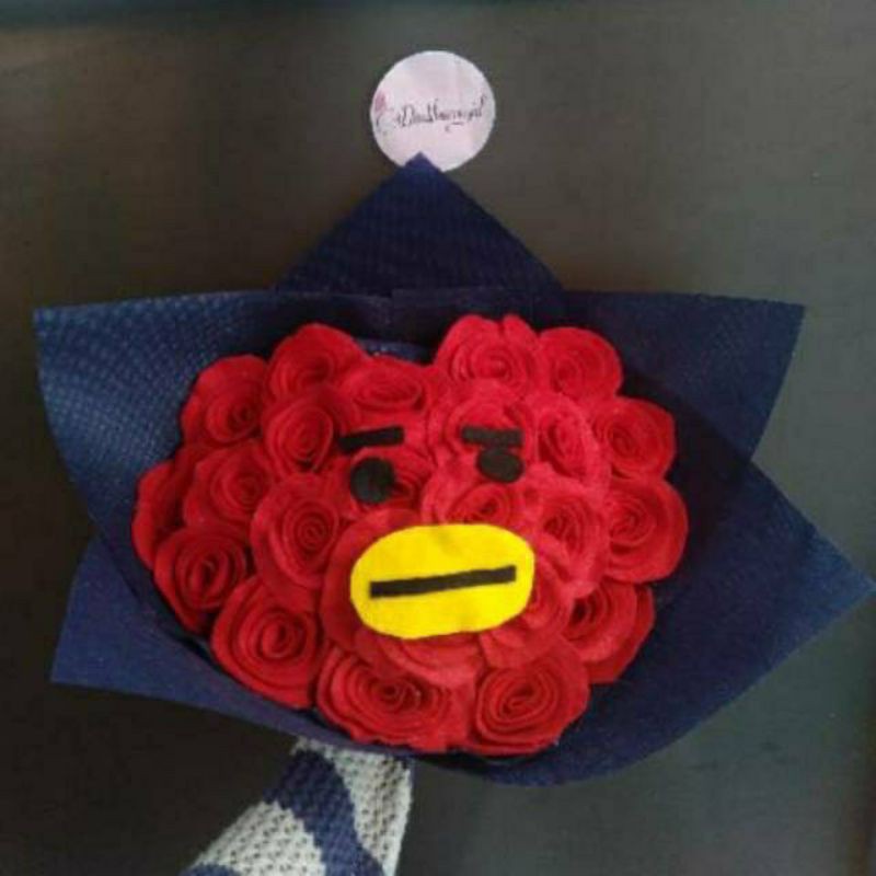 Buket bunga BT21 xl