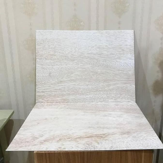 

TERLARIS-PRODUK ALAS FOTO LIPAT UK A3 ( 46X 31 CM ) MOTIF PAPAN PUTIH