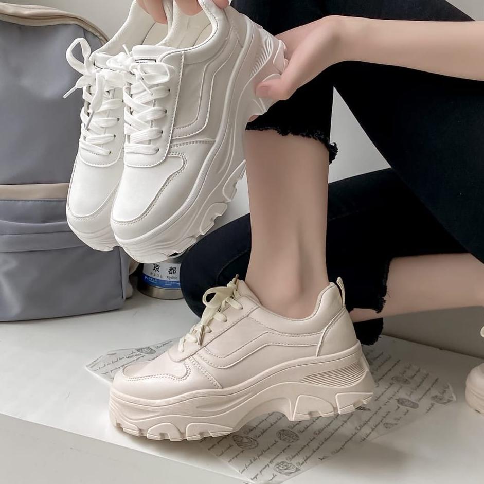 Tren Kekinian.. SEPATU SNEAKERS WANITA KOREA TAEYONG VN 01 TERBARU