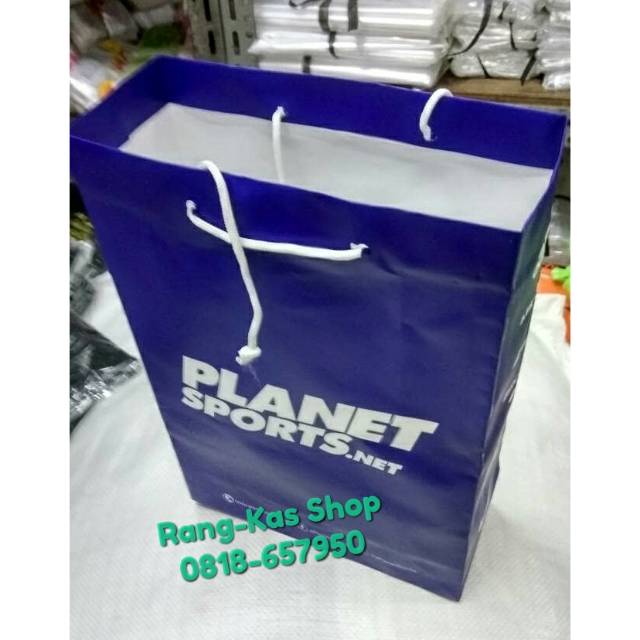 Paper bag " PLANET SPORT "  Kecil Glossy