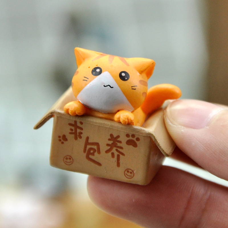 Paper Box Cat Mini Kucing Patung Dekorasi Kue Mini Fairy Garden Resin Craft Ornamen Mainan