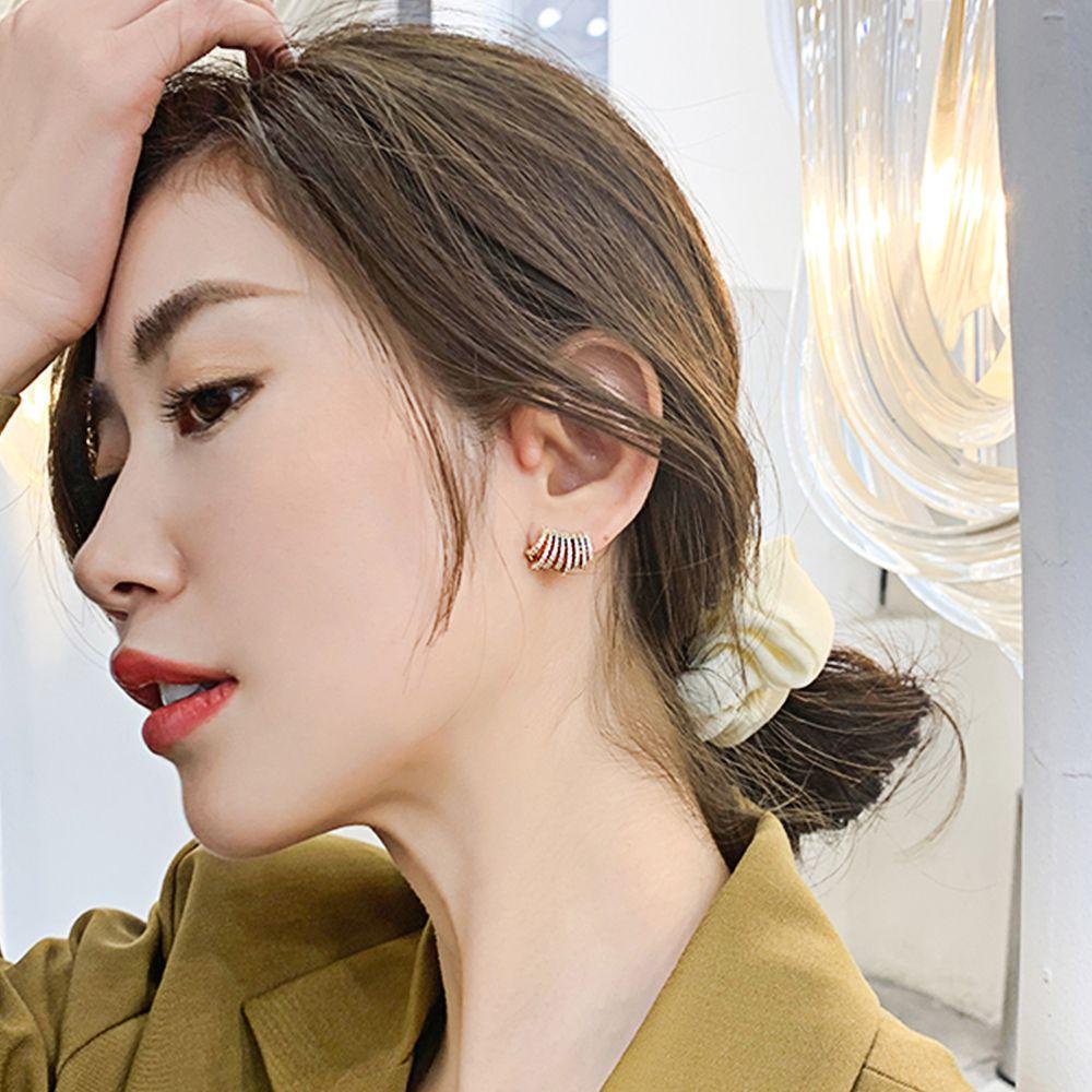 Mxbeauty Anting Wanita Manis Vintage Pesta Gadis Hadiah Paduan Temperamen Huruf C Earrings