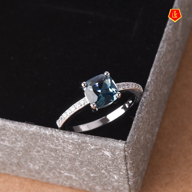 [Ready Stock]Inlaid Blue Topaz Square Diamond Ring Classic Simple