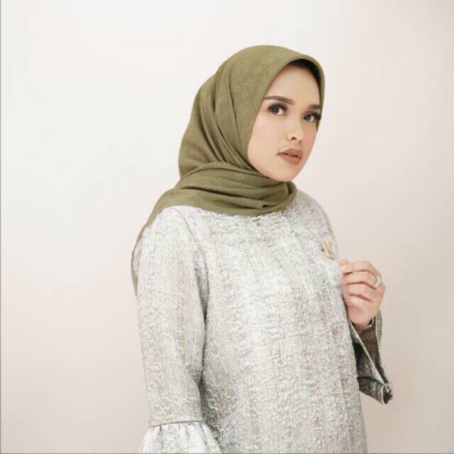 Buttonscarves Monogram Scramble Herb Preloved