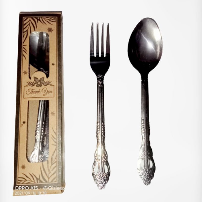 souvenir sendok garpu wayang stainles stell