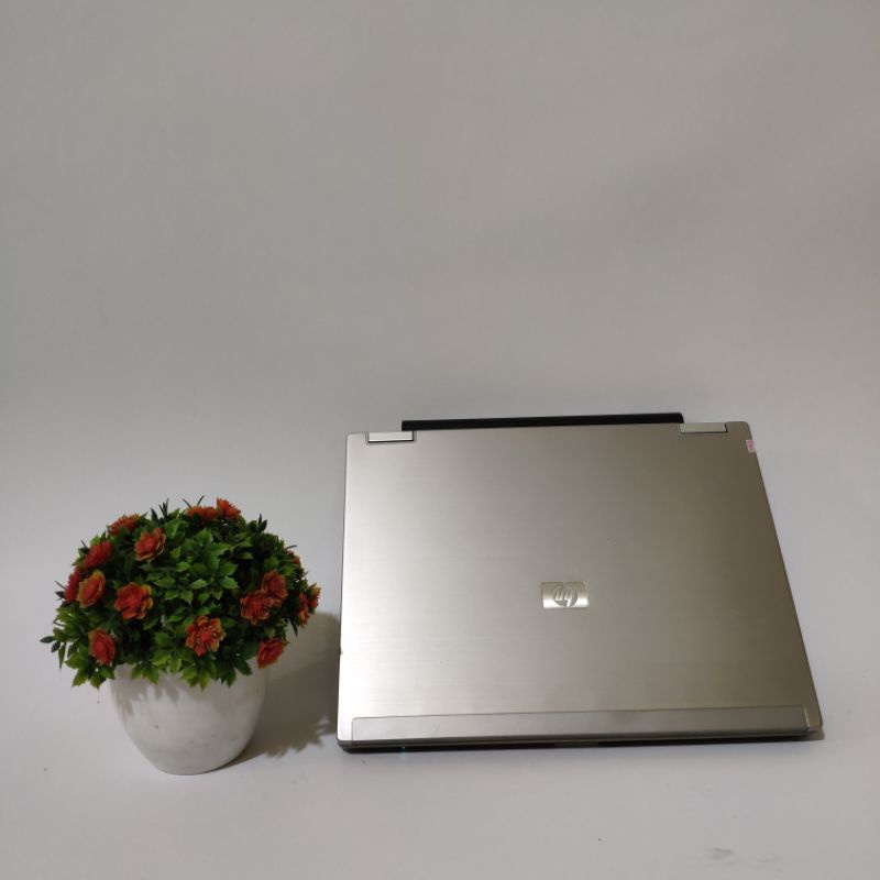 Laptop Hp elitebook 2530p - core2duo - ram 2gb - 12.5 inc