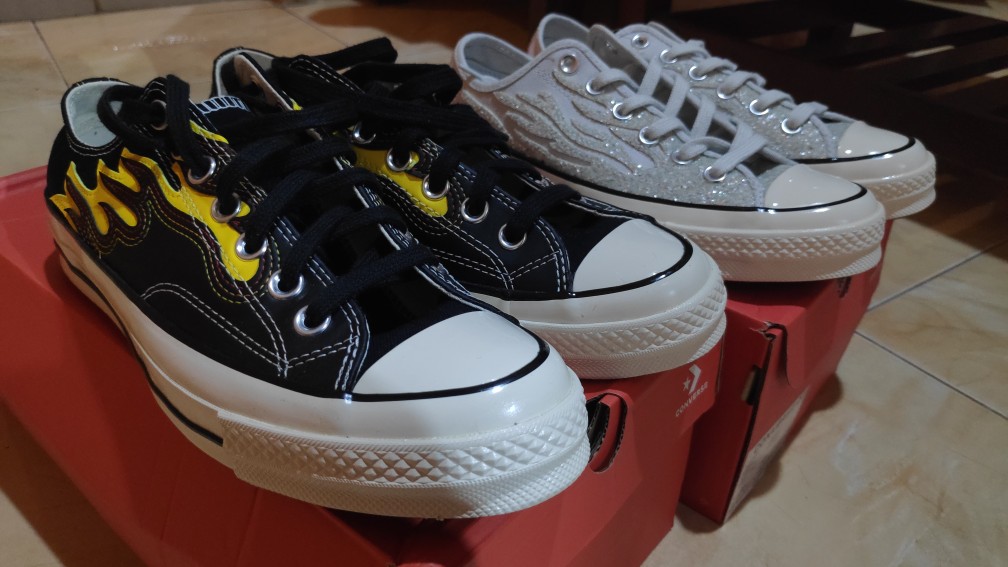 black converse sparkle