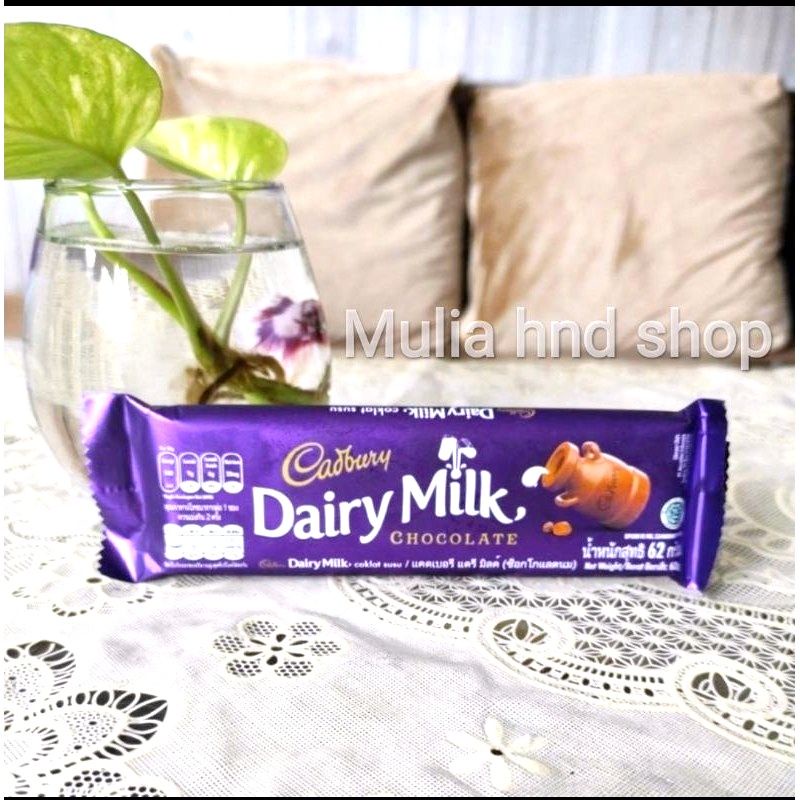 

Cadbury Dairy Milk, Cashew Nut, Black forest, fruit & nut 62gr