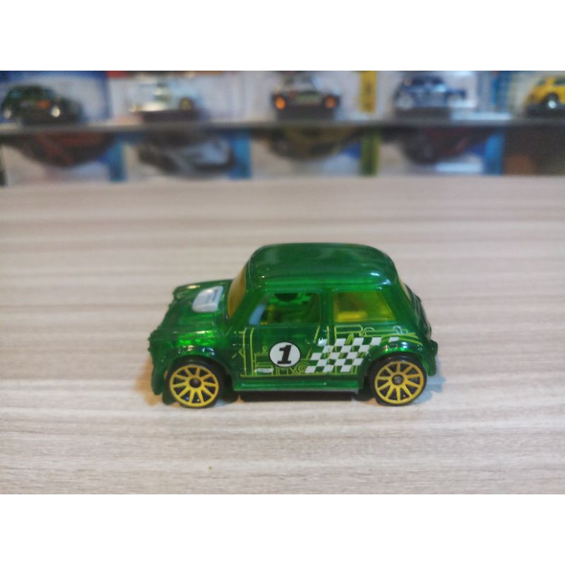 HOT WHEELS MORRIS MINI X RAYCER HIJAU LOOSE