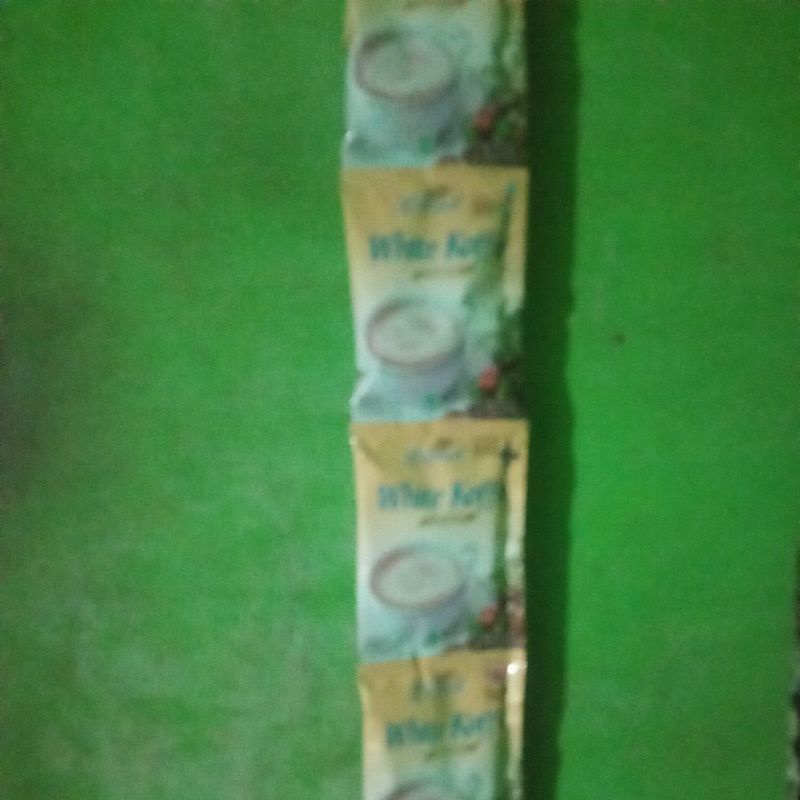 

white coffe 1 renteng isi 10