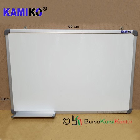 

Whiteboard Kamiko Uk 40 cm x 60 cm Gantung Magnetic