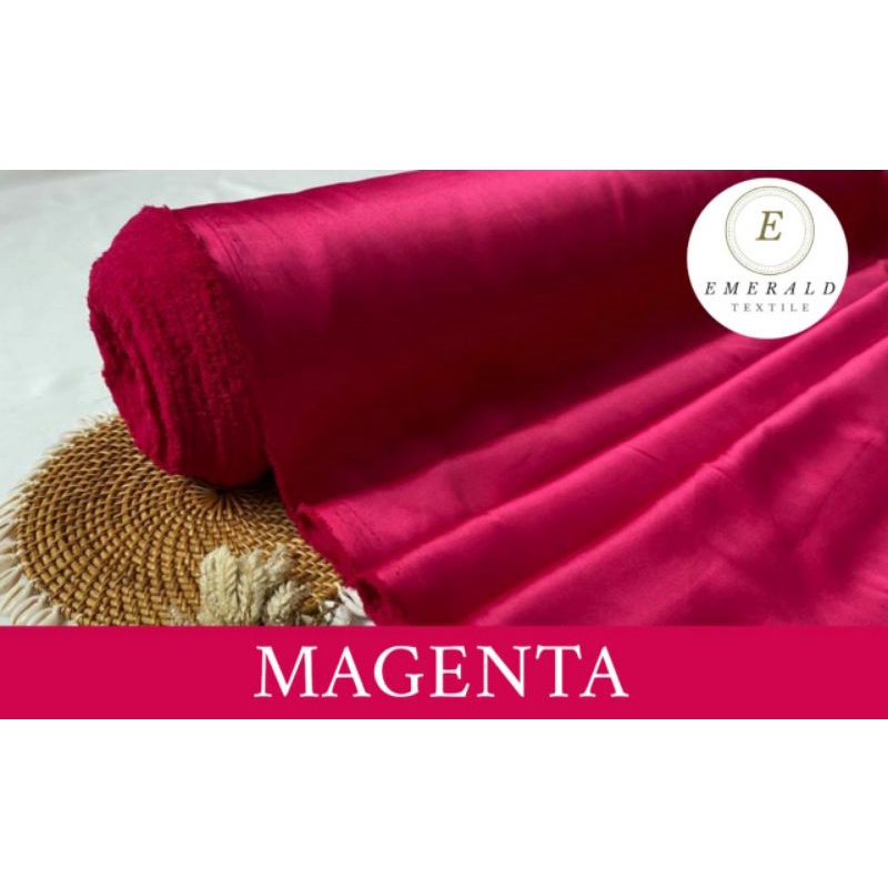 ( BUKAN HIJAB ) SETENGAH METER Kain Satin Velvet Roberto Cavalli Silk Premium - Magenta/Fuschia ( HARGA PER 50cm KAIN )