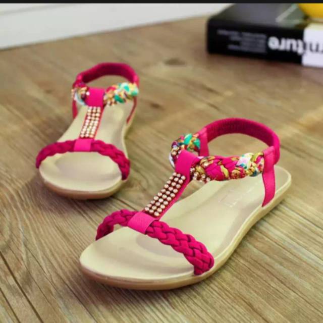 Sandal Kepang Wanita