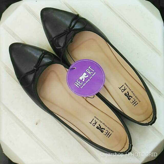 PRELOVED the little things she needs flat shoes sepatu SENORA TLTSN