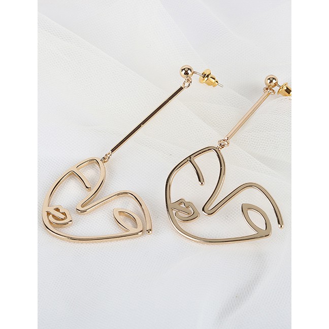 LRC Anting Tusuk Fashion Golden Face Alloy Irregular Hollow K45740