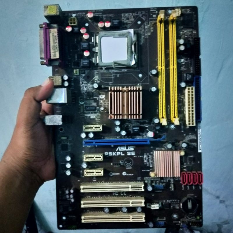 Mobo Mainboard Gaming Asus DDR2 LGA 775 VGA Off Board