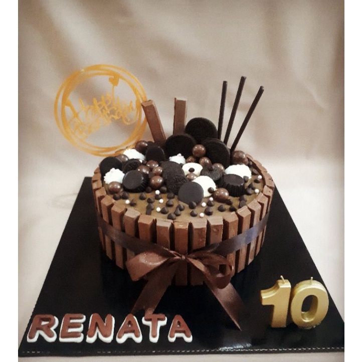 

Kit kat Birthday cake and aneka topping chocolate (area Surabaya)