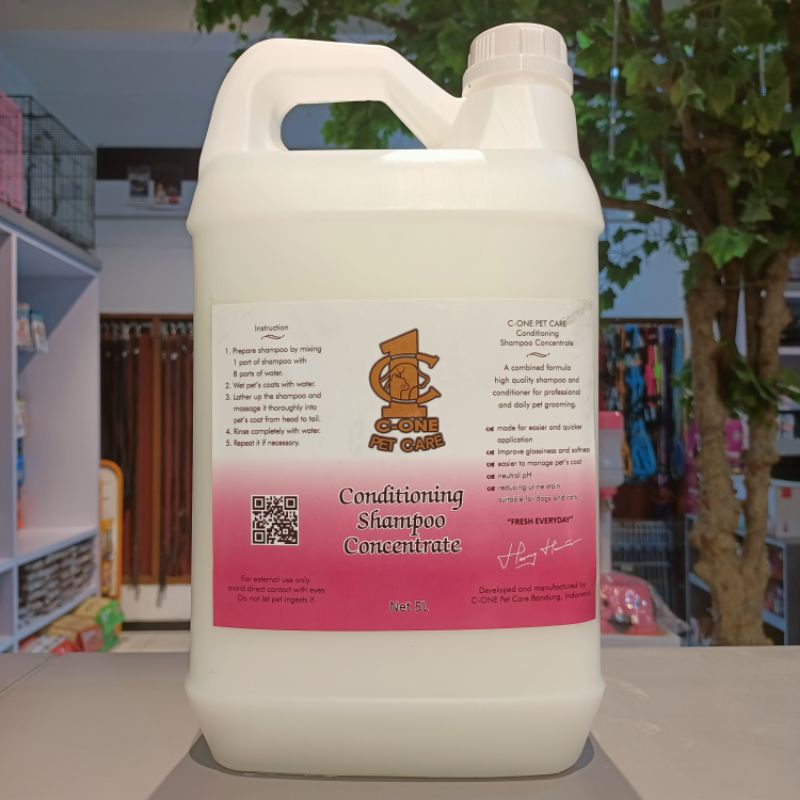 C-One Conditioning Shampo Concentrate 5Ltr / Shampo Anjing Kucing