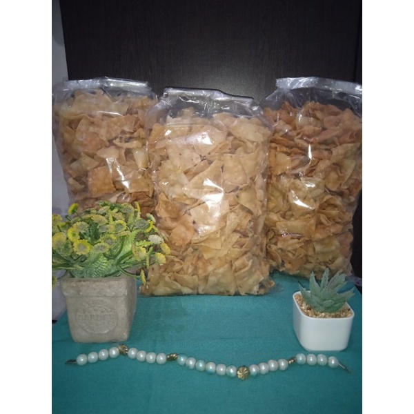 

keripik bawang/kue bawang enak