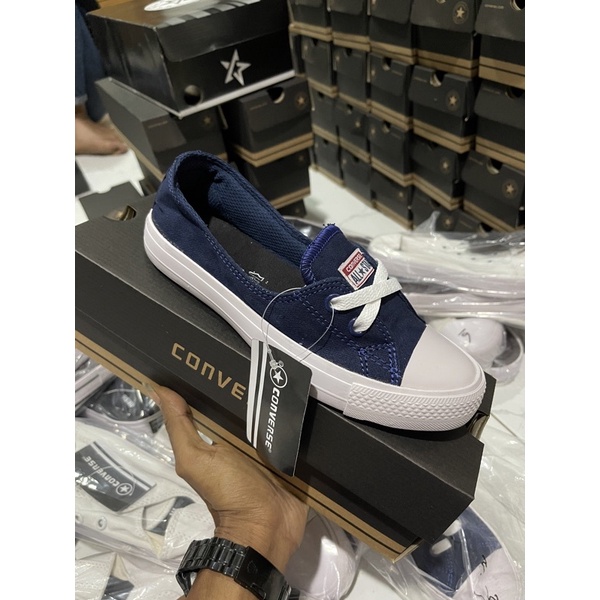 SEPATU SNEAKER SLIP ON WANITA CT2 KANCING 2