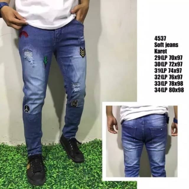 18Collection Celana Jeans Pria  Sobek With Patch Motif