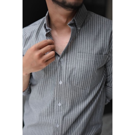 Mubeng - Kemeja Panjang Royal Oxford Dark Grey Stripe