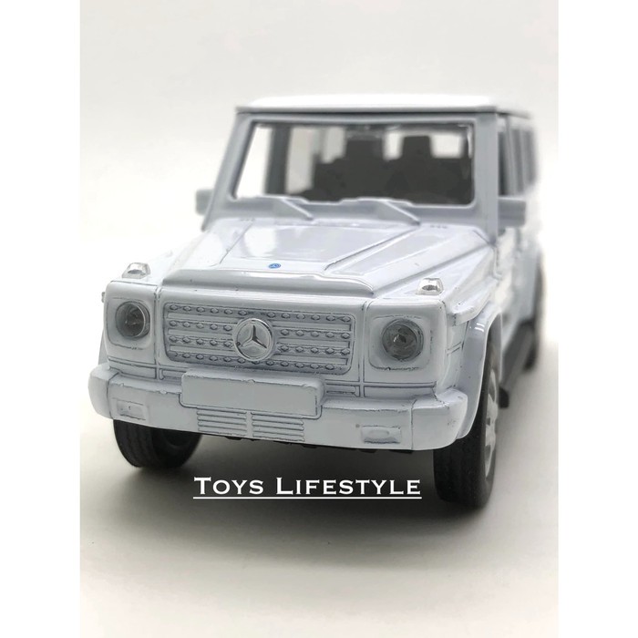 Welly Diecast – Mercedes Benz G Class Skala 1:36 (Putih)