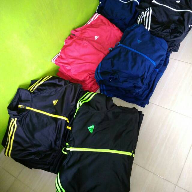 Jaket Adidas Ori