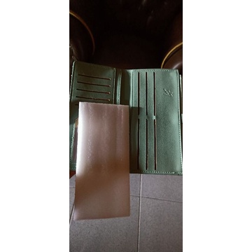 dompet lf Sage green