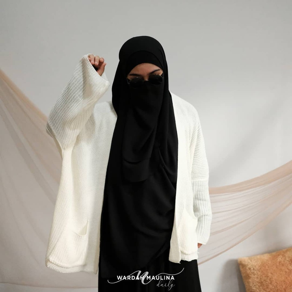 KARDIGAN RAJUT OVERSIZE JUMBO XXL 3XL 4XL PAKAIAN WANITA/ LOCY BIGSIZE-White