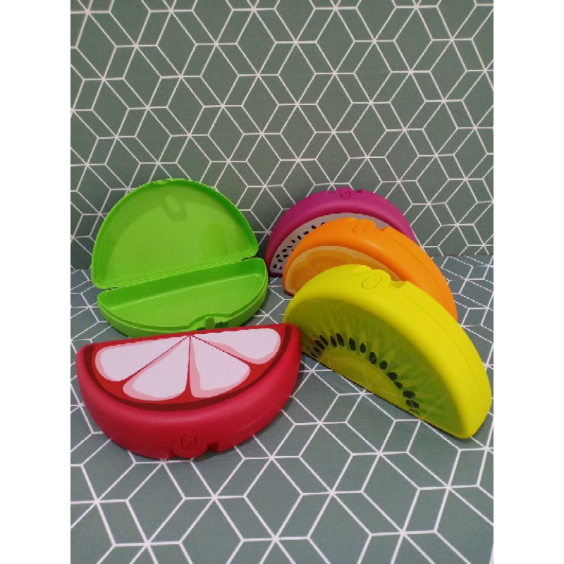 Wadah buah bekal lunch box tupperware FRUIT KEEPER / BURGER KEEPER tempat makan