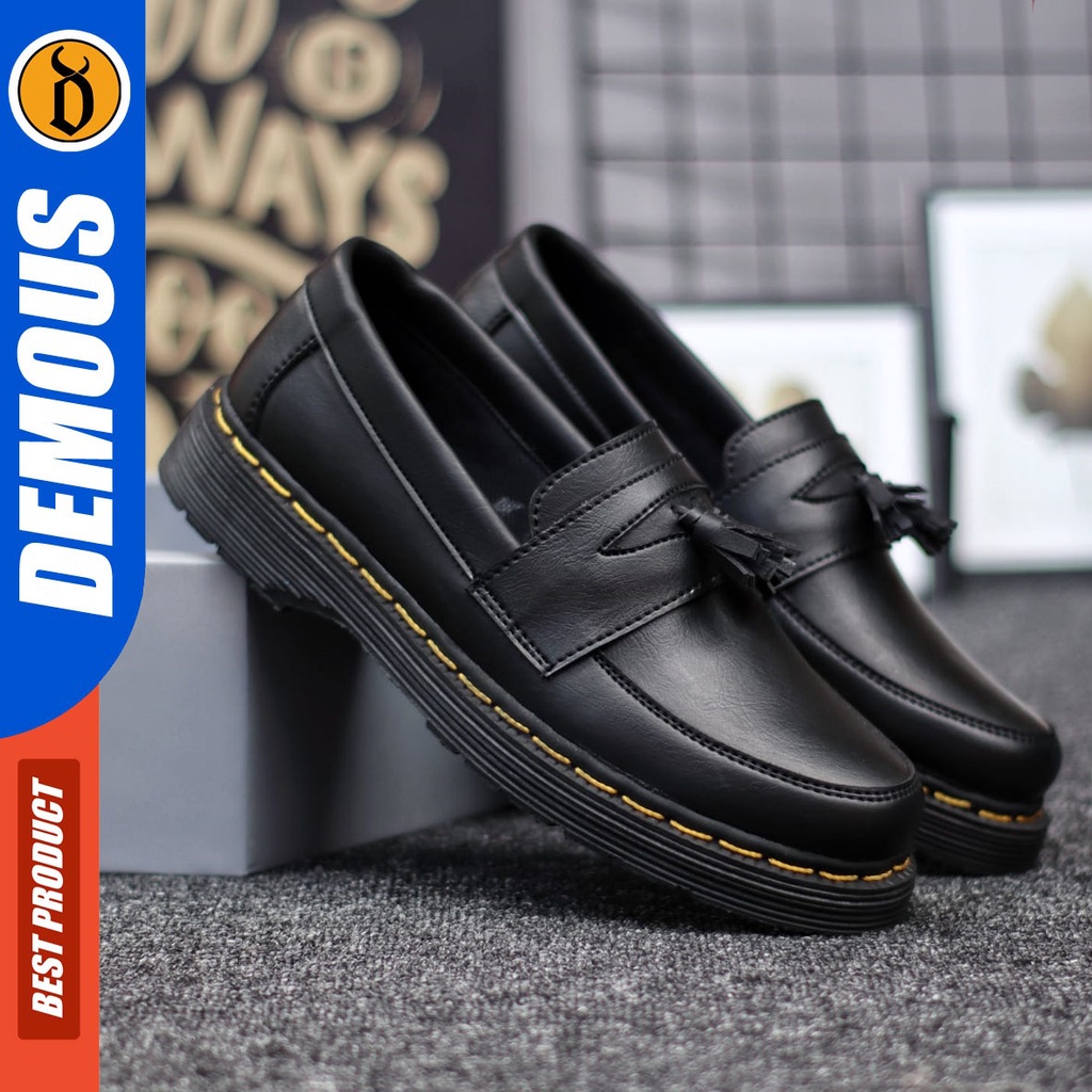 DEMOUS Gogeta - Sepatu Formal Pantofel Docmart Low Boots Kerja Pria Kulit PU