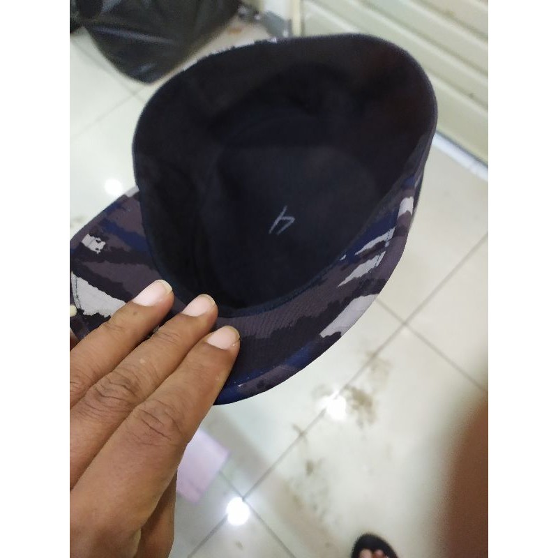 TOPI KOMANDO KRI