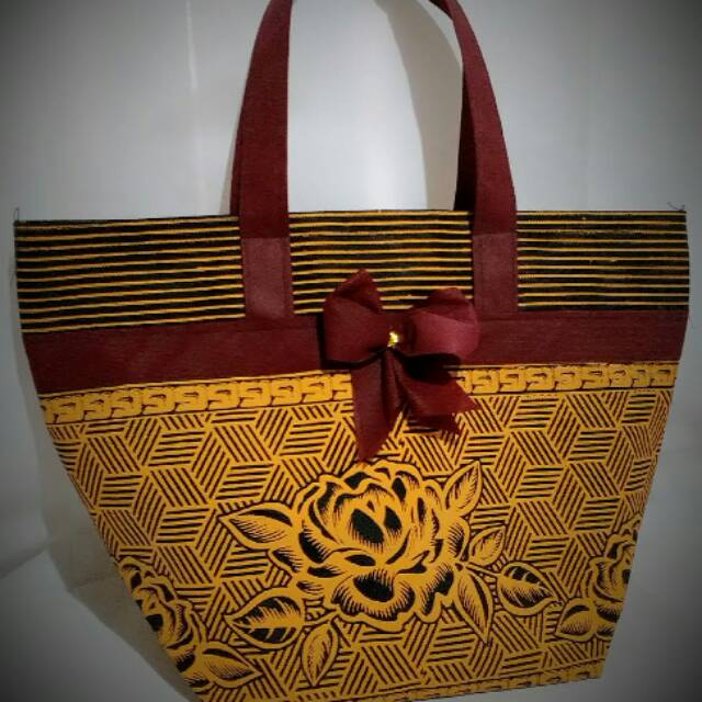 

Tas hajatan mewah uk. 22x22