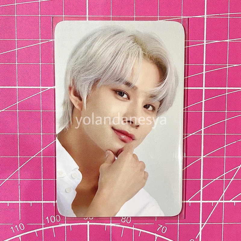 Jungwoo Season's Greetings 2022